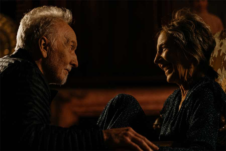 The Call (2020) Review of Horror Movie with Lin Shaye & Tobin Bell