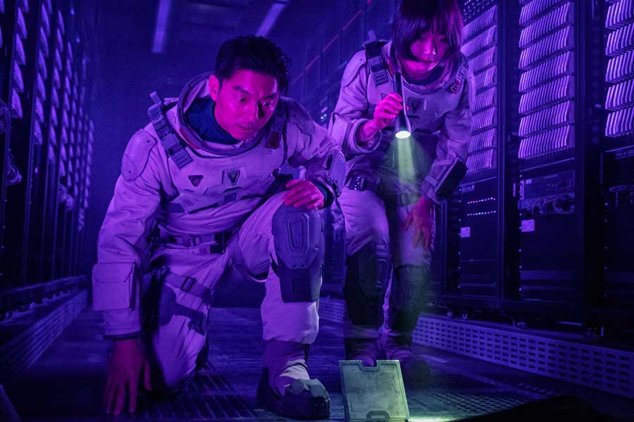 The Silent Sea – Review | Netflix Sci-fi Thriller Series