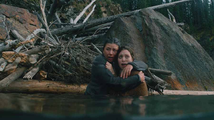 Dark Nature (2022) – Review | Survival Horror Movie