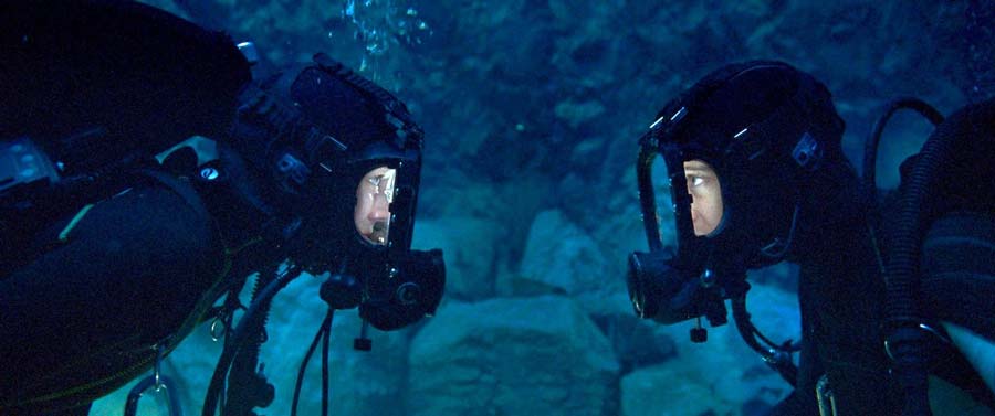 The Dive (2023) – Review | Thriller